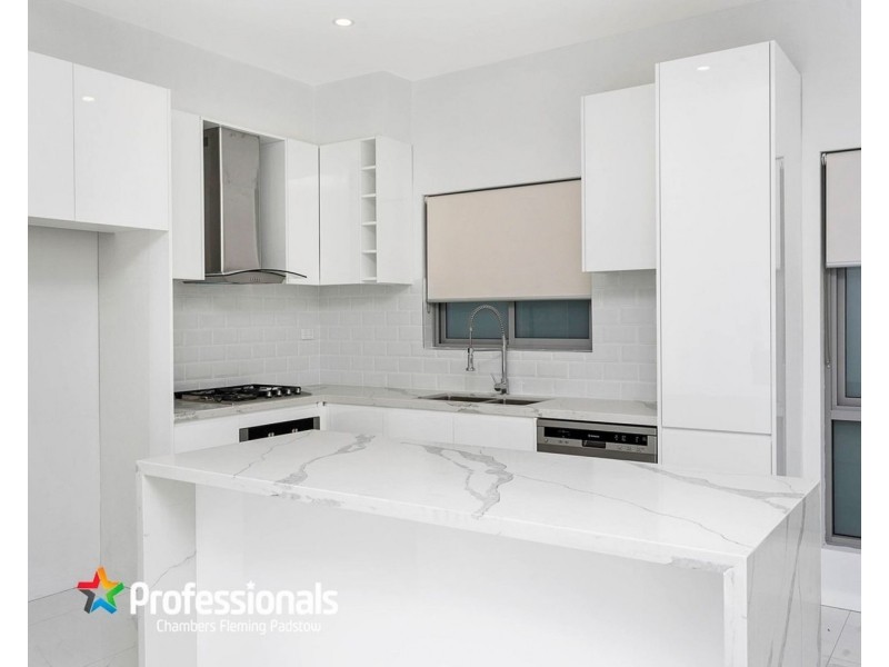 2 Truro Parade, Padstow NSW 2211