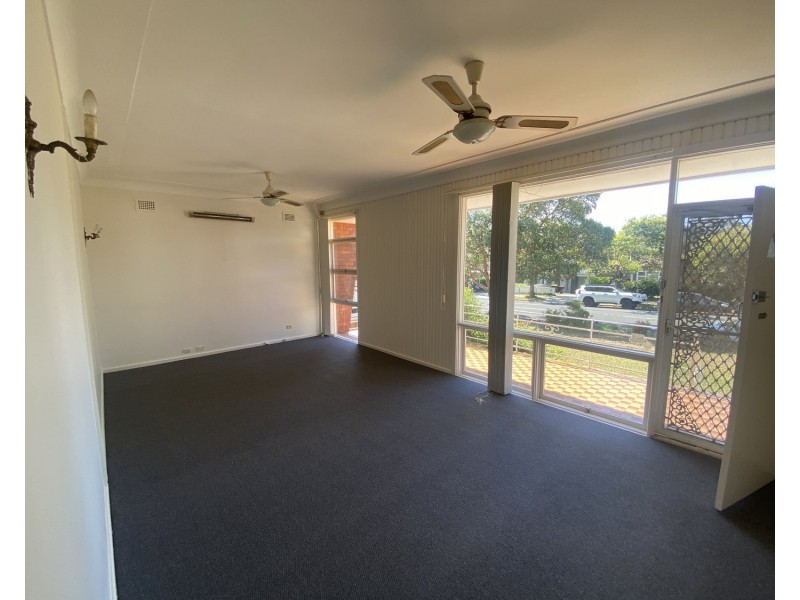 11 Woodburn Street, Panania NSW 2213