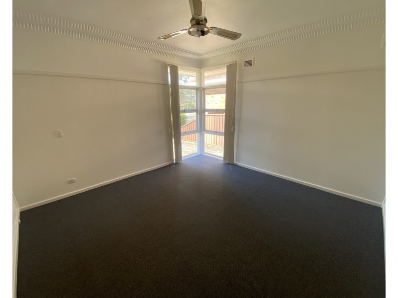 11 Woodburn Street, Panania NSW 2213