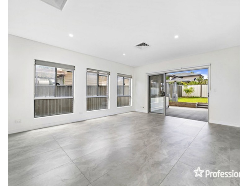 38 Sandakan Road, Revesby Heights NSW 2212