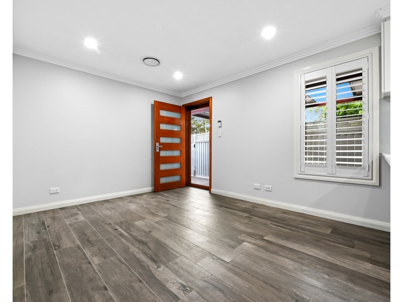 1A Lismore Close, Bossley Park NSW 2176