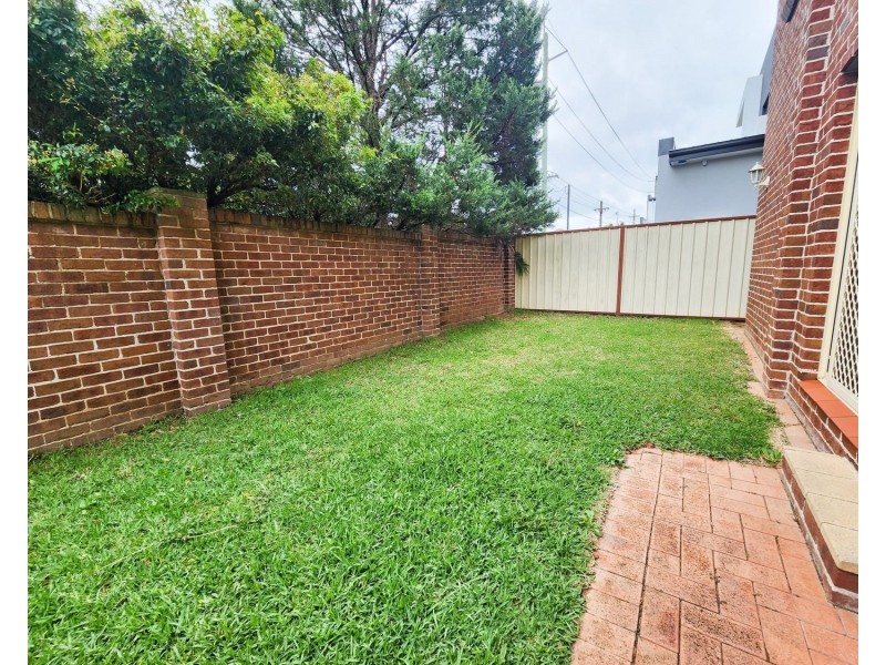 1/95 Queen Street, Revesby NSW 2212
