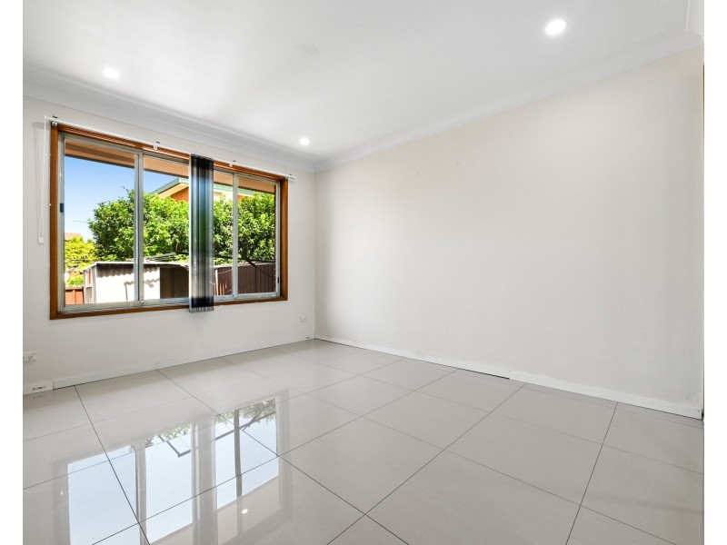 4/13 Doyle Road, Revesby NSW 2212