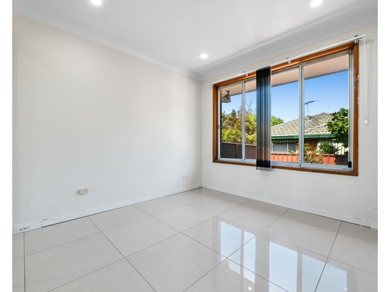 4/13 Doyle Road, Revesby NSW 2212