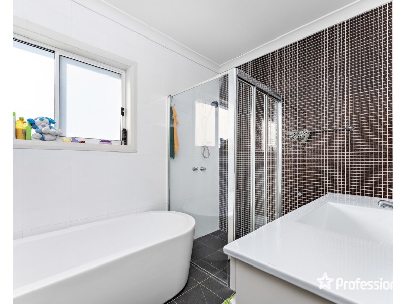 6 Lester Road, Revesby NSW 2212