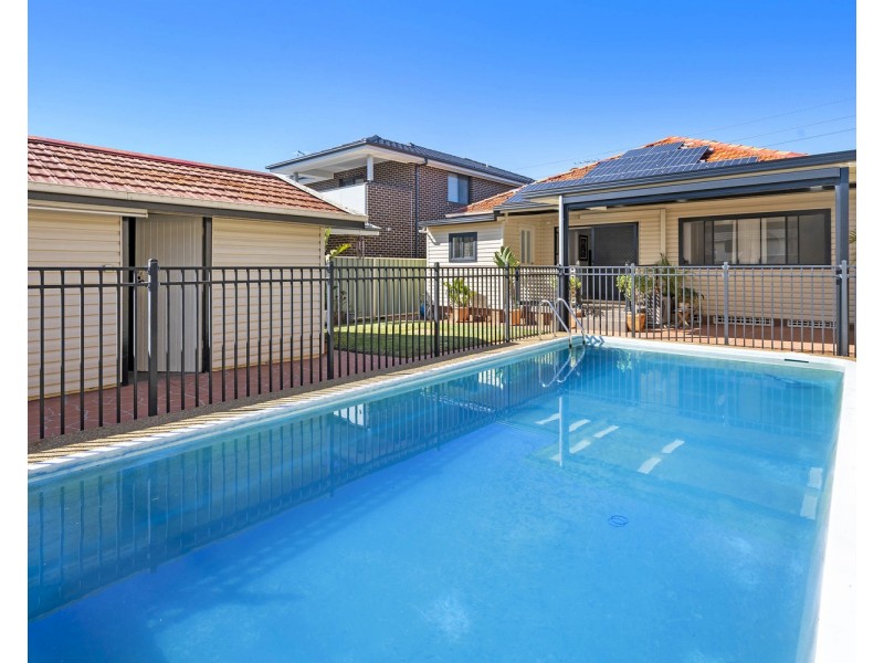 136 Arab Road, Padstow NSW 2211