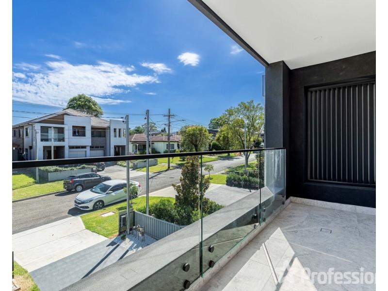 4a Ellesmere Street, Panania NSW 2213
