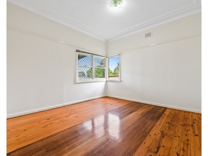 9 Gwandalan Road, Padstow NSW 2211