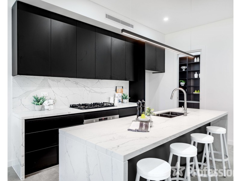 4 Ellesmere Street, Panania NSW 2213