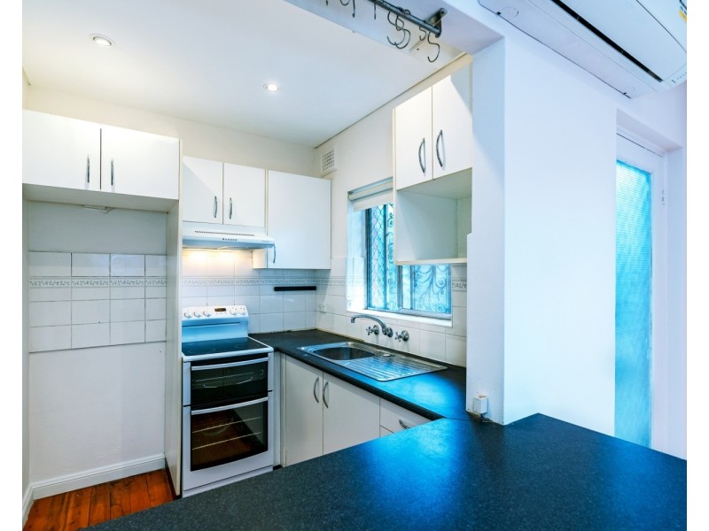 1/12 Nicoll Street, Roselands NSW 2196