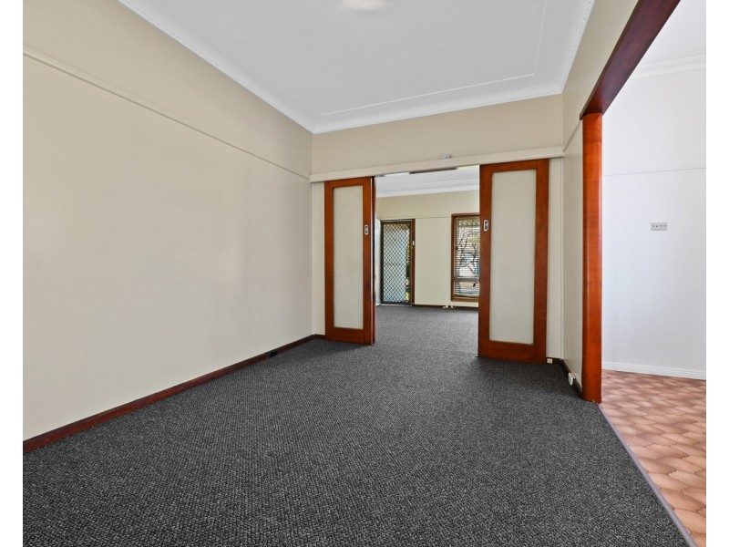 4 Snowsill Avenue, Revesby NSW 2212