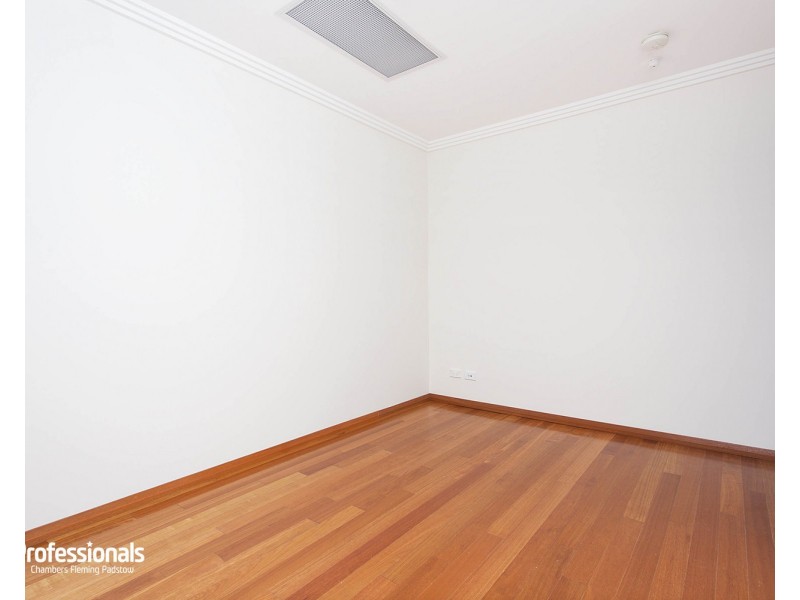 1A Hodgkinson Crescent, Panania NSW 2213