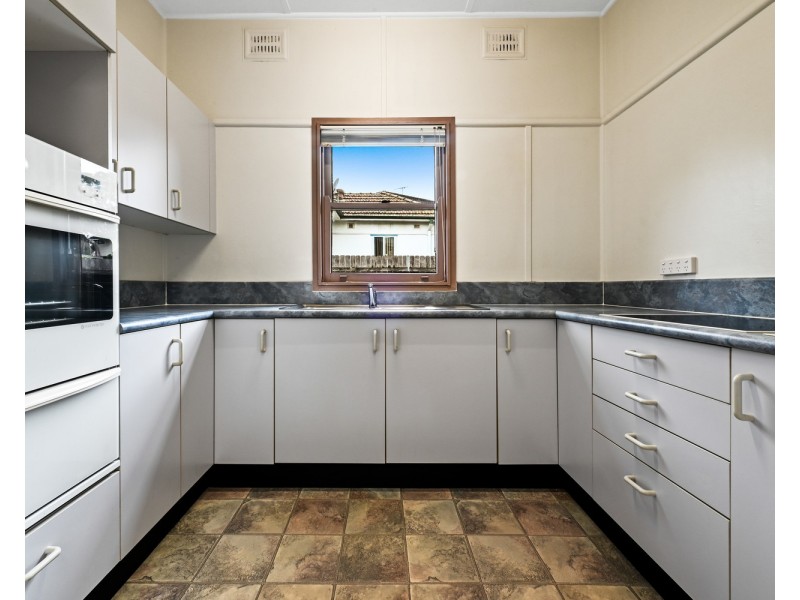 7 Burtenshaw Avenue, Panania NSW 2213