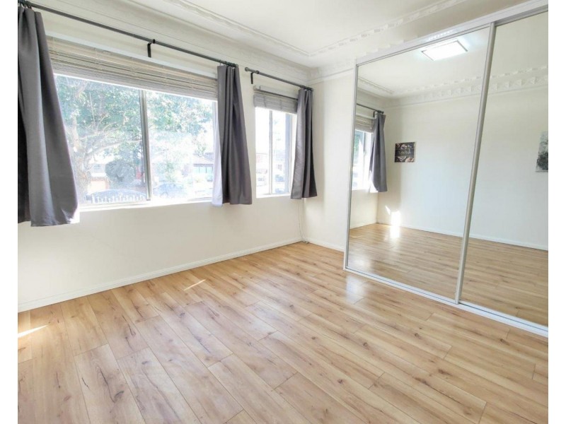 5 Carrisbrook Avenue, Punchbowl NSW 2196