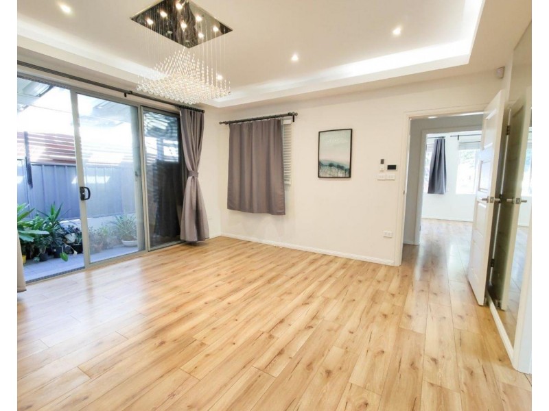 5 Carrisbrook Avenue, Punchbowl NSW 2196