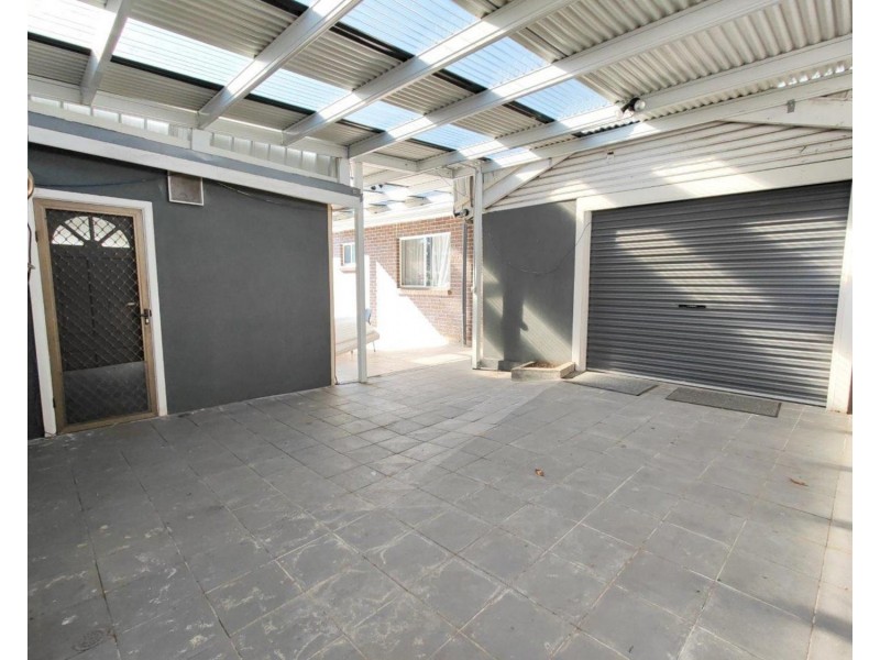 5 Carrisbrook Avenue, Punchbowl NSW 2196