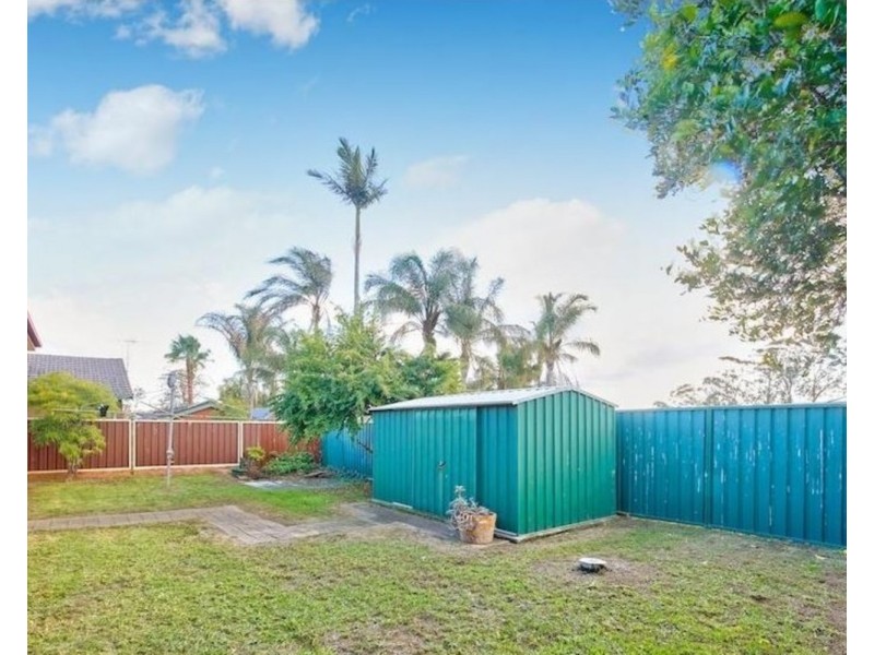 6 Harrow Road, Glenfield NSW 2167