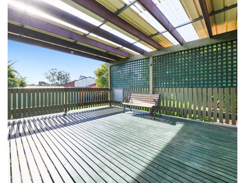 6 Harrow Road, Glenfield NSW 2167