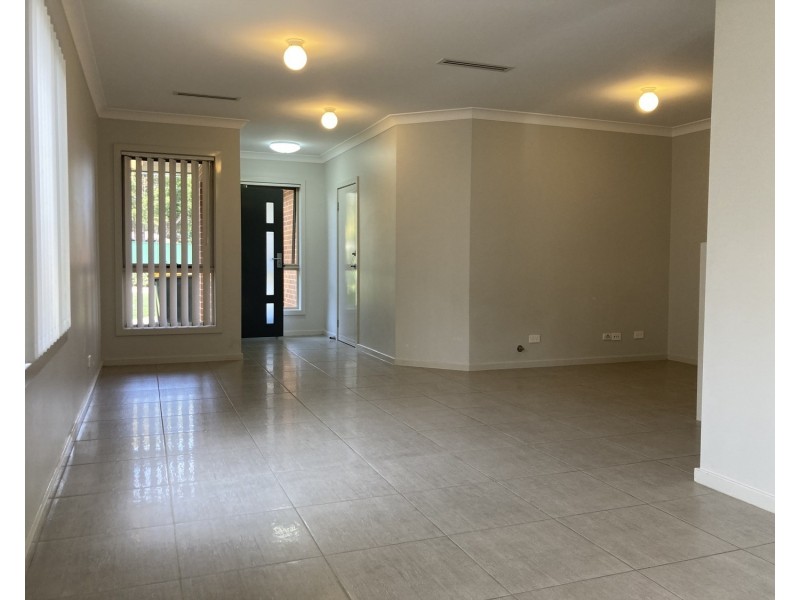 4 Kennedy Street, Panania NSW 2213