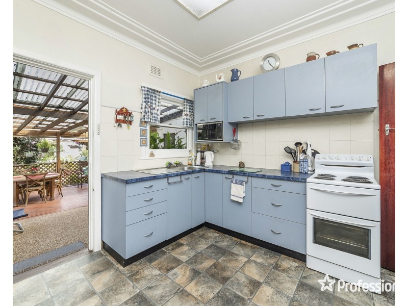 147 Gibson Avenue, Padstow NSW 2211