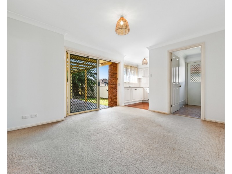 2/24 Rowland Street, Revesby NSW 2212