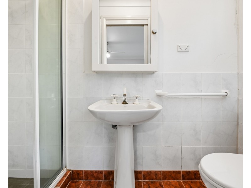 2/24 Rowland Street, Revesby NSW 2212