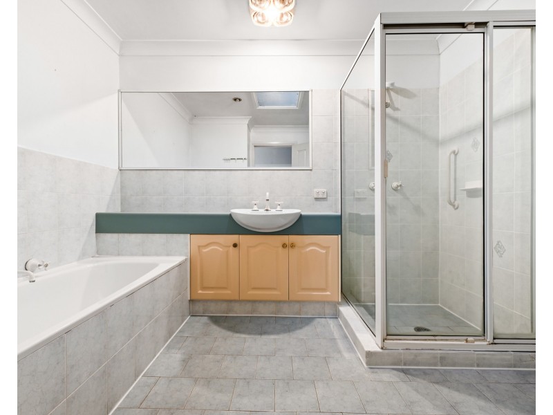 2/24 Rowland Street, Revesby NSW 2212