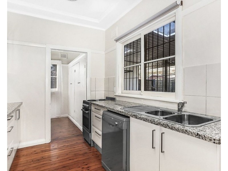 637A Henry Lawson Drive, East Hills NSW 2213