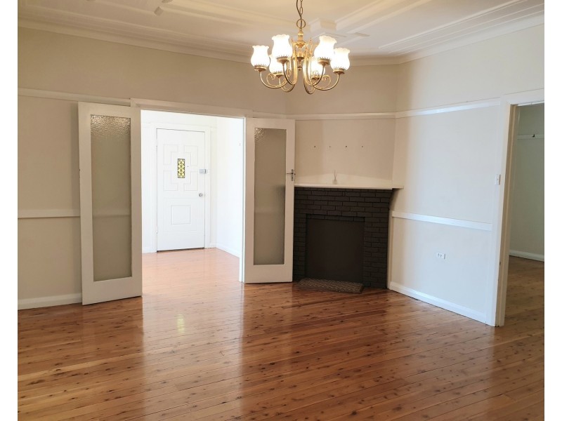 637A Henry Lawson Drive, East Hills NSW 2213