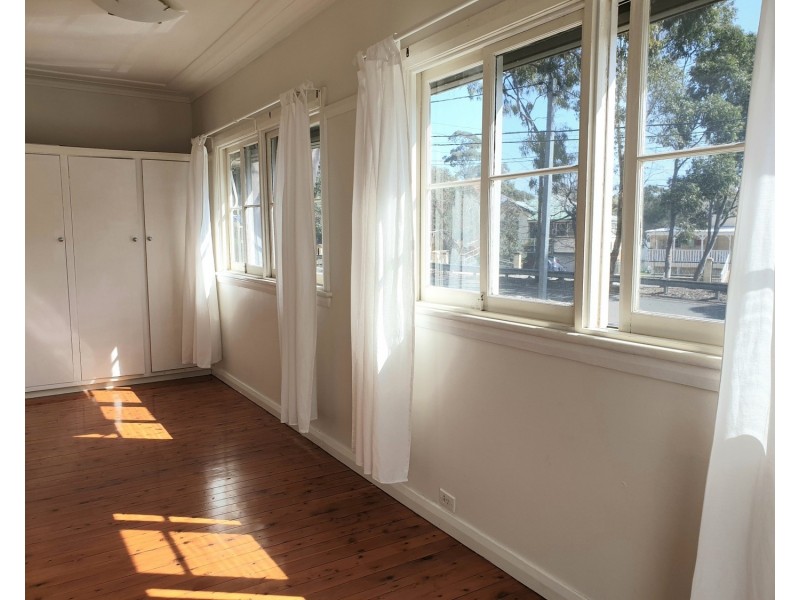 637A Henry Lawson Drive, East Hills NSW 2213