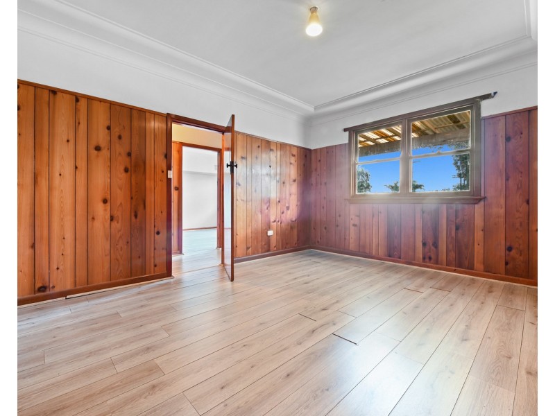 4 Lehn Road, East Hills NSW 2213