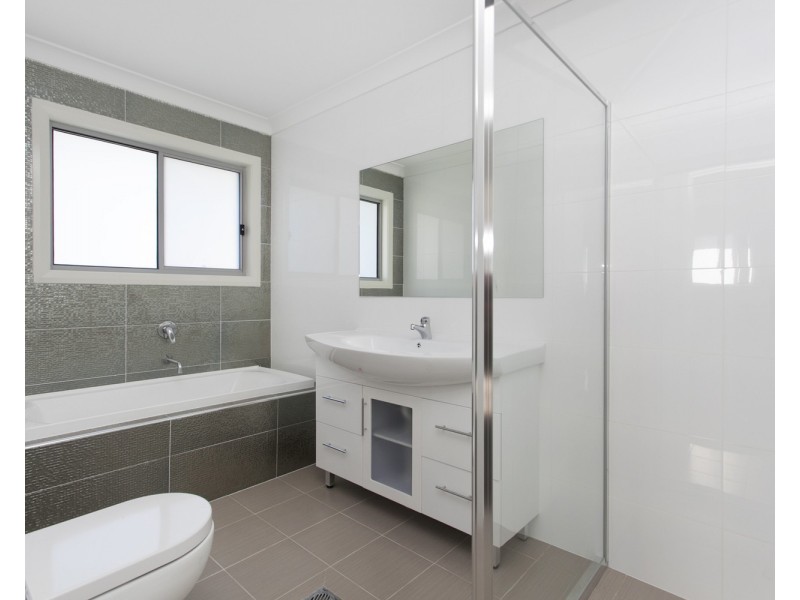 7 Tyalgum Avenue, Panania NSW 2213