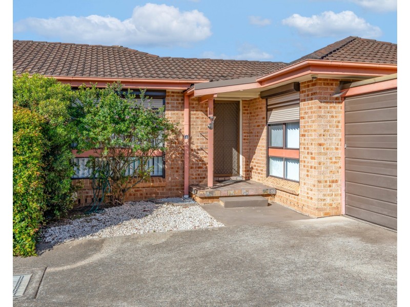 11/65 Fuchsia Crescent, Macquarie Fields NSW 2564