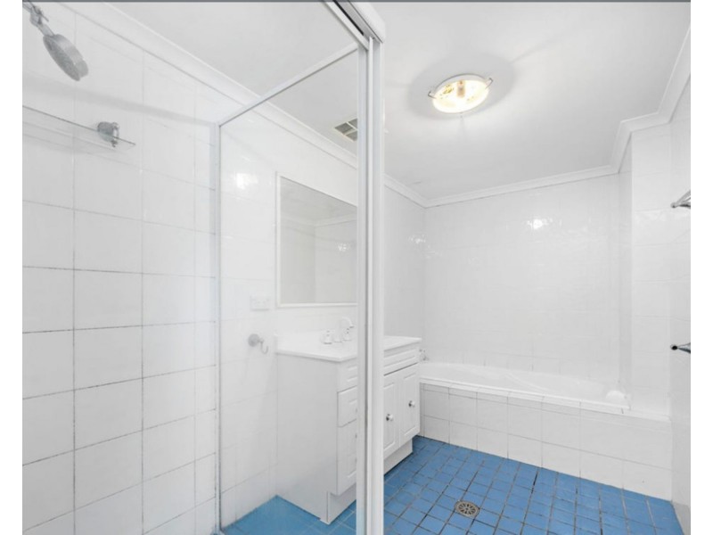 6/49 Maclaurin Avenue, East Hills NSW 2213