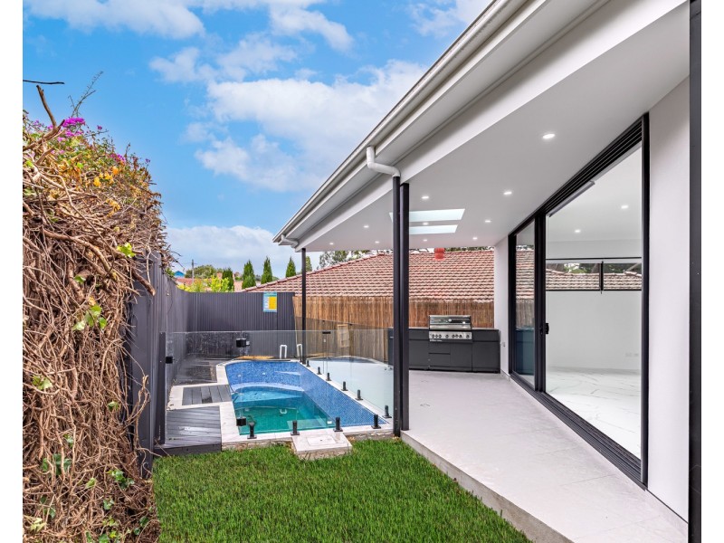 7A Samoa Avenue, Picnic Point NSW 2213