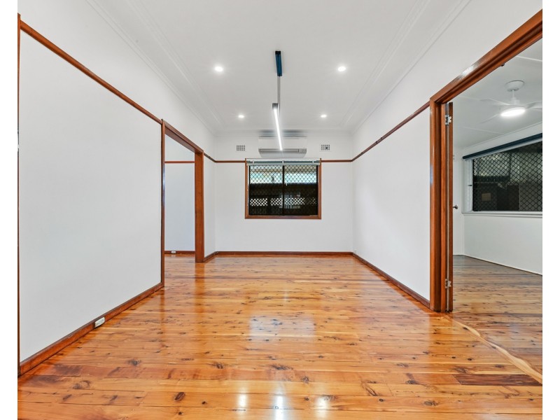 33 Horsley Rd, Revesby NSW 2212