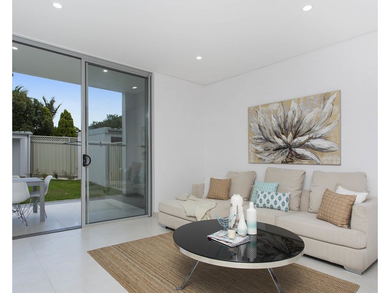 1A Kingston Avenue, Panania NSW 2213