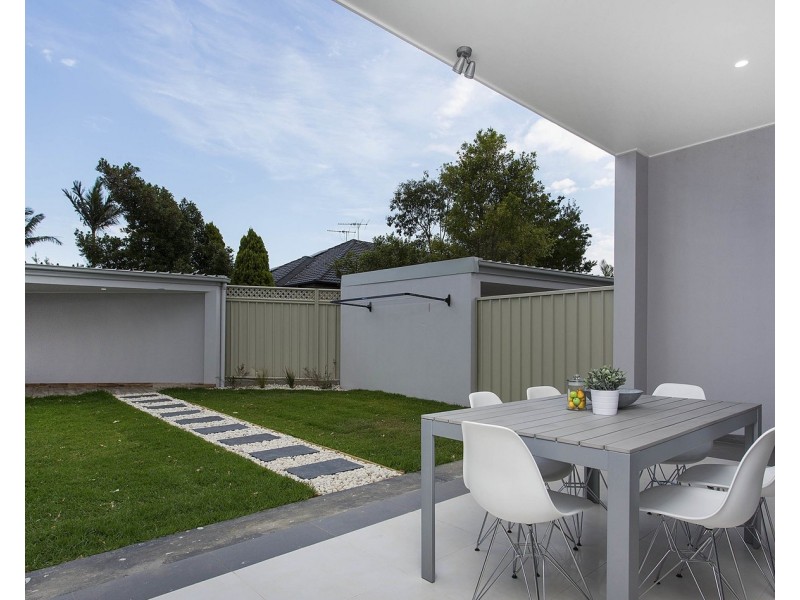 1A Kingston Avenue, Panania NSW 2213