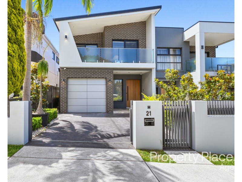 21 Thomas Street, Picnic Point NSW 2213