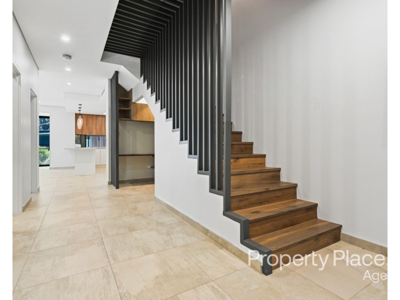 21 Thomas Street, Picnic Point NSW 2213