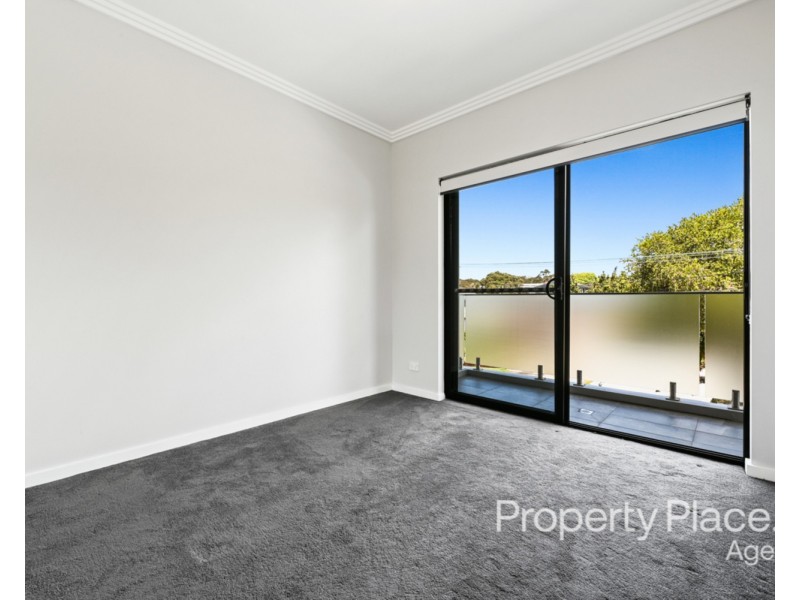 21 Thomas Street, Picnic Point NSW 2213