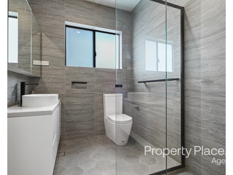 21 Thomas Street, Picnic Point NSW 2213