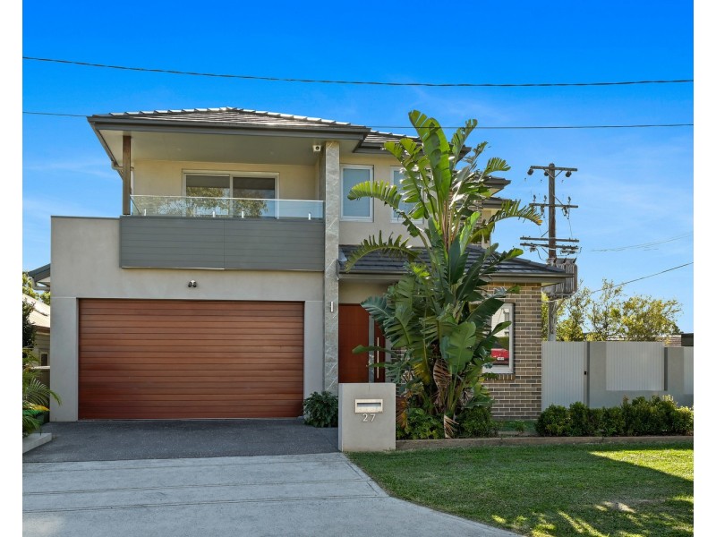 27 Taloma Street, Picnic Point NSW 2213