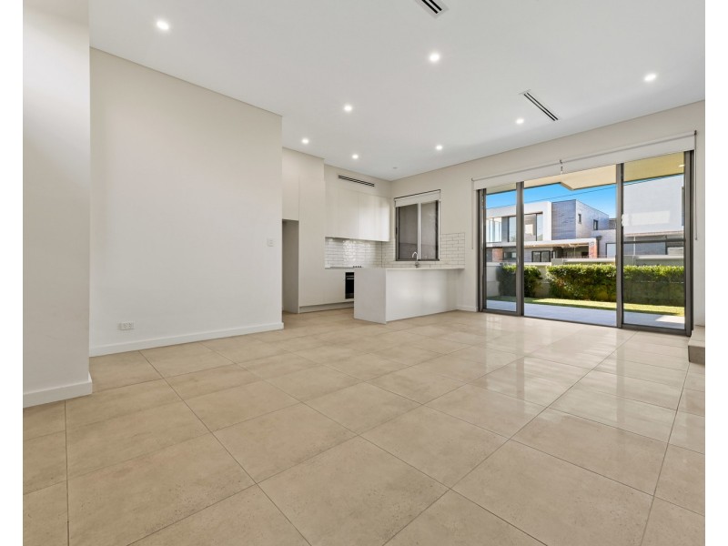 27 Taloma Street, Picnic Point NSW 2213