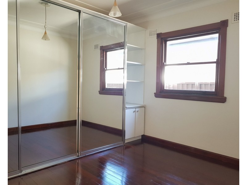 25 Gardinia Street, Beverly Hills NSW 2209