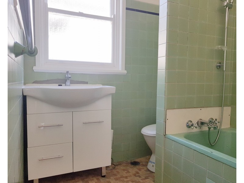 25 Gardinia St, Beverly Hills NSW 2209