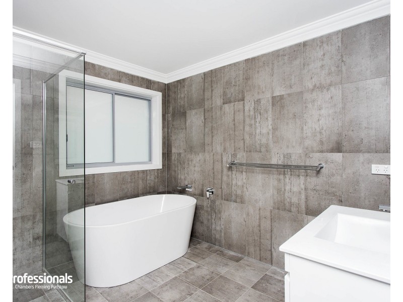 7 Pozieres Avenue, Milperra NSW 2214