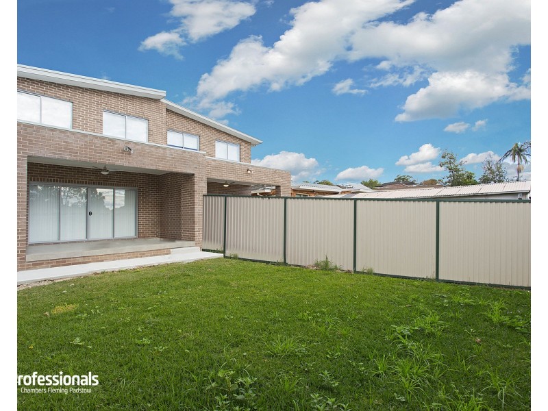 7 Pozieres Avenue, Milperra NSW 2214