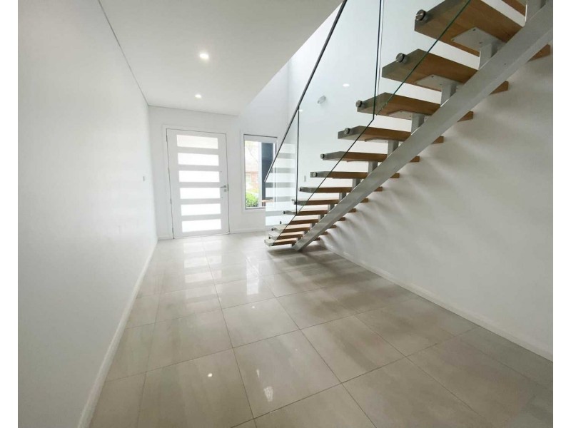 5a Spring Street, Padstow NSW 2211