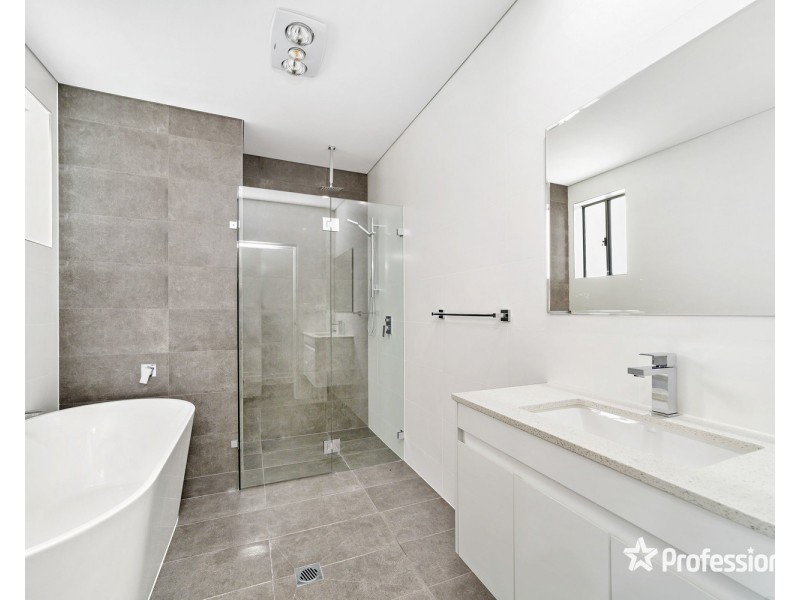 38 Sandakan Road, Revesby Heights NSW 2212